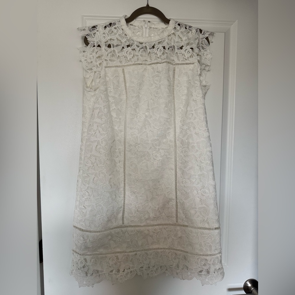 Vineyard Vines White Lace Top